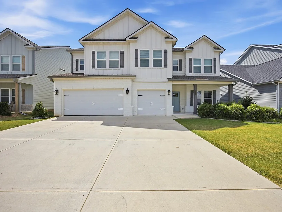 2110 Firelight Way