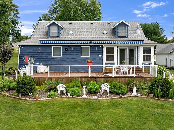 3rd image of 3807 Apple Valley Dr