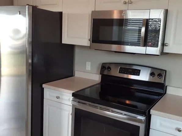 1114 Airport Rd, Destin, FL 32541