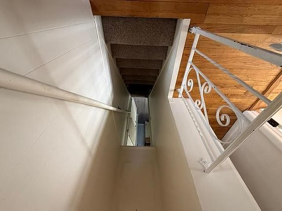 4th image of 10 Roma St