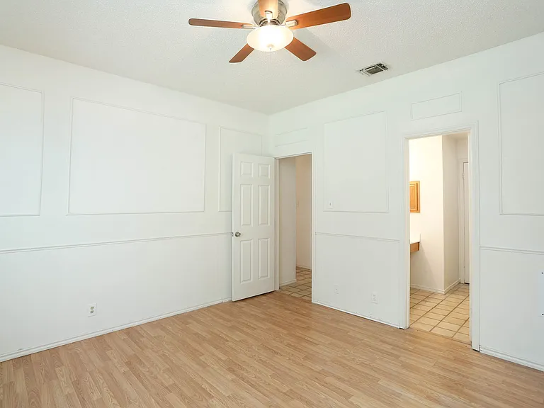 11009 Almond Park — Photo 20