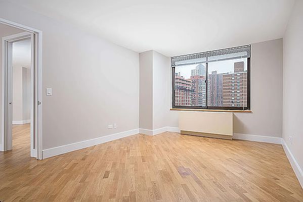 1st image of 214 E 32nd St APT 3H