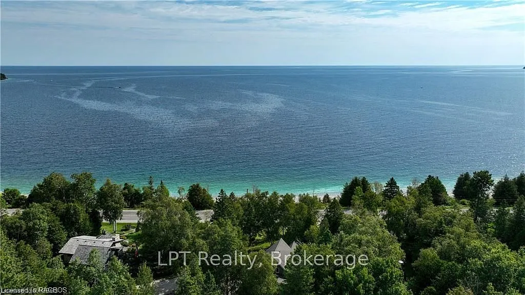 3 bed, $2,590 — Photo 3