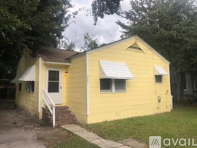 1st image of 2641 Oregon Ave