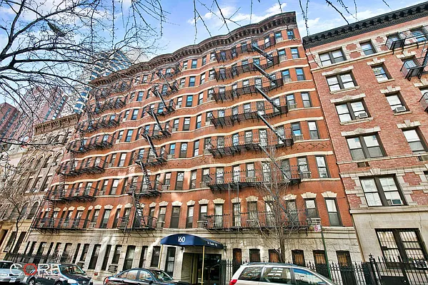 Rented by CORE | media 24