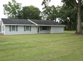 4229 Country Dr, Bourg, LA 70343
