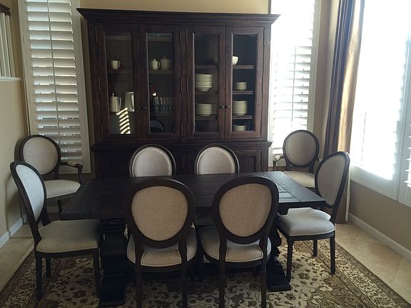 Formal dining room