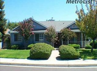 71 Willow Glen St, Oakdale, CA 95361