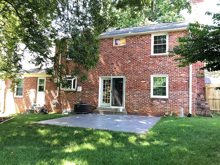 8002 Postoak Rd — Photo 18