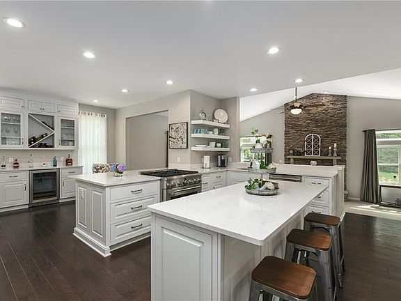5th image of 3615 Huffington Cir