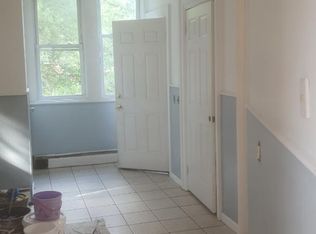 6 Market St #3, Staatsburg, NY 12580