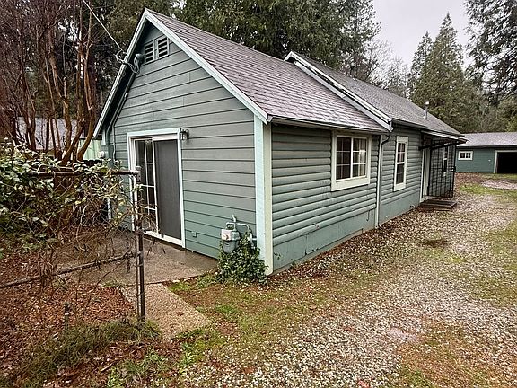 5th image of 10886 Pine Hill Dr