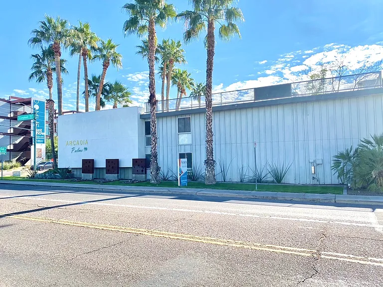 Arcadia Palms — Photo 28