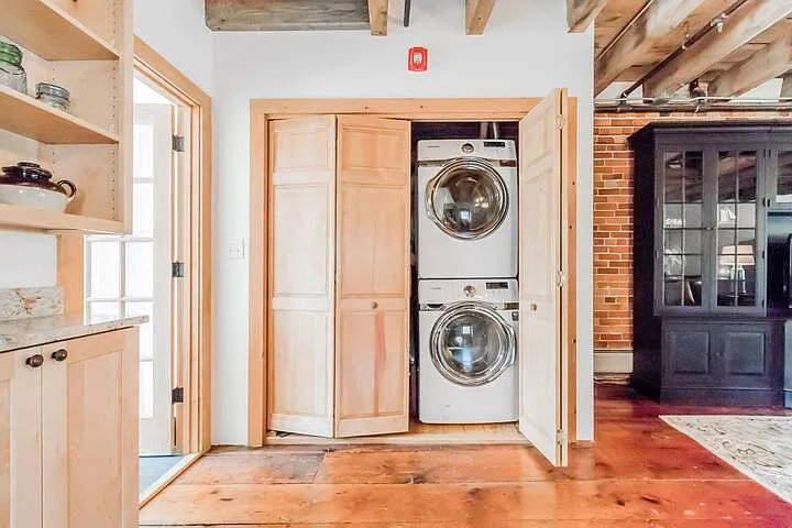 414 Fore St — Photo 8