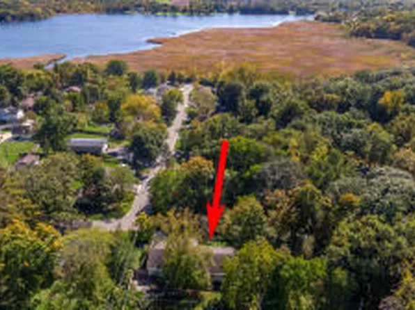 1 243rd Ave, Salem, WI 53168