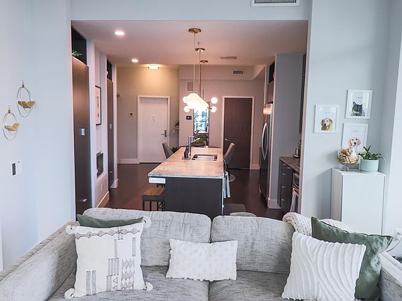 3rd image of 912 Channelside Dr Suite 2104