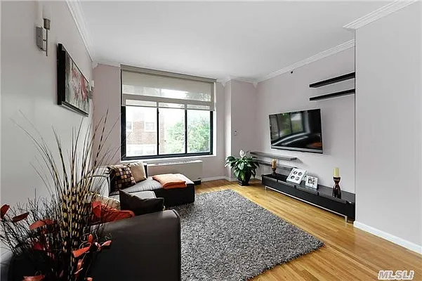 Sold by Prime Realty | media 19