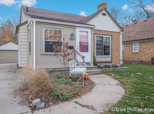 1704 Jennette Ave NW, Grand Rapids, MI 49504
