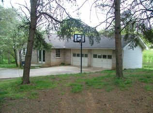 205 Center St, Seymour, TN 37865