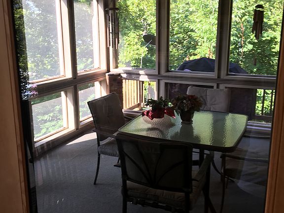 Screened room