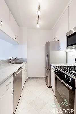 Rented by Mirador Real Estate | media 12