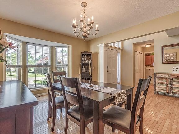 5th image of 7712 Woodstar Ln #55
