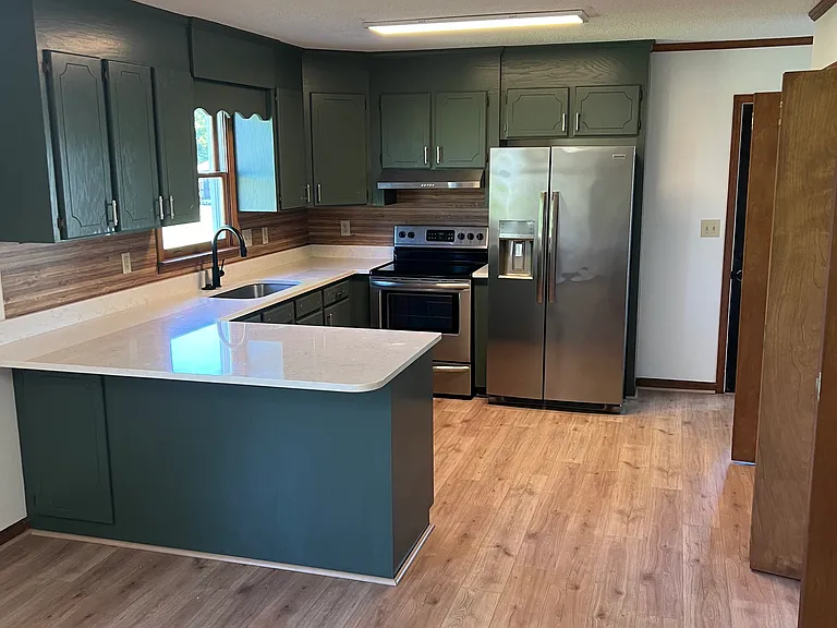803 Quillen Ave — Photo 24
