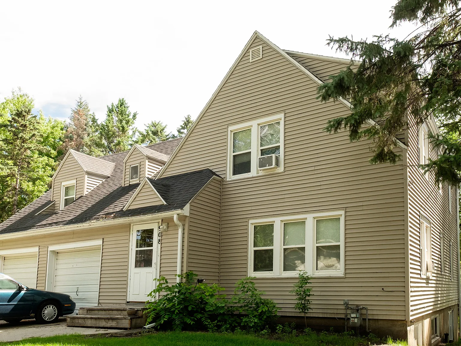 Marlowe South — Photo 2