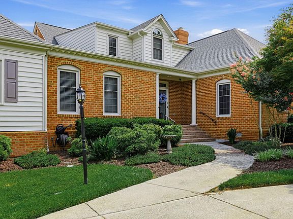 5th image of 1049 Greenside Ct