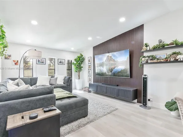 11725 SW 112th Ter, Miami, FL 33186