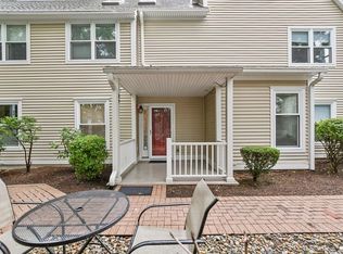 89 Hammond Pl #89, Woburn, MA 01801