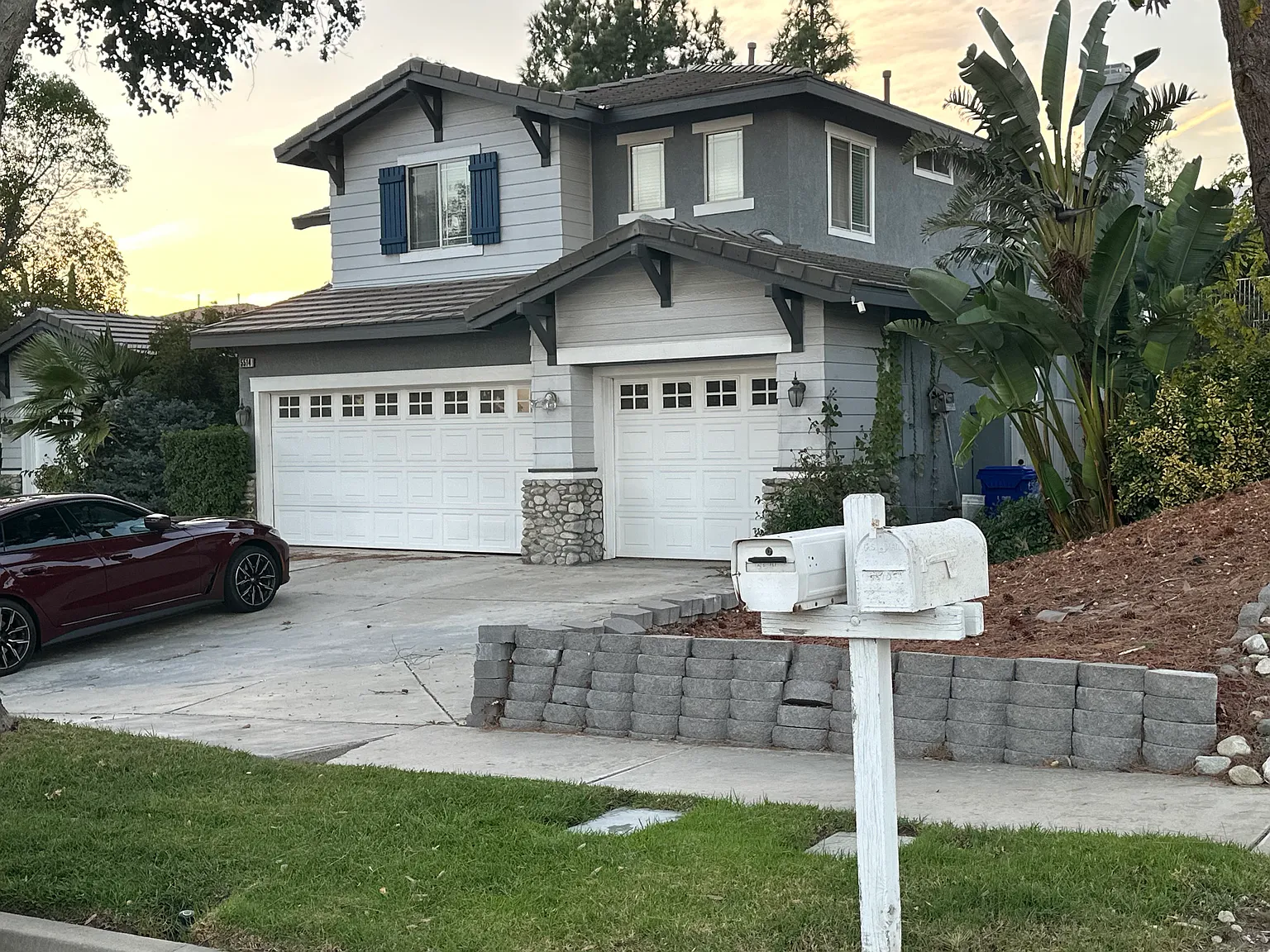 5 bed, 2326 sqft, $2,500 — Photo 2