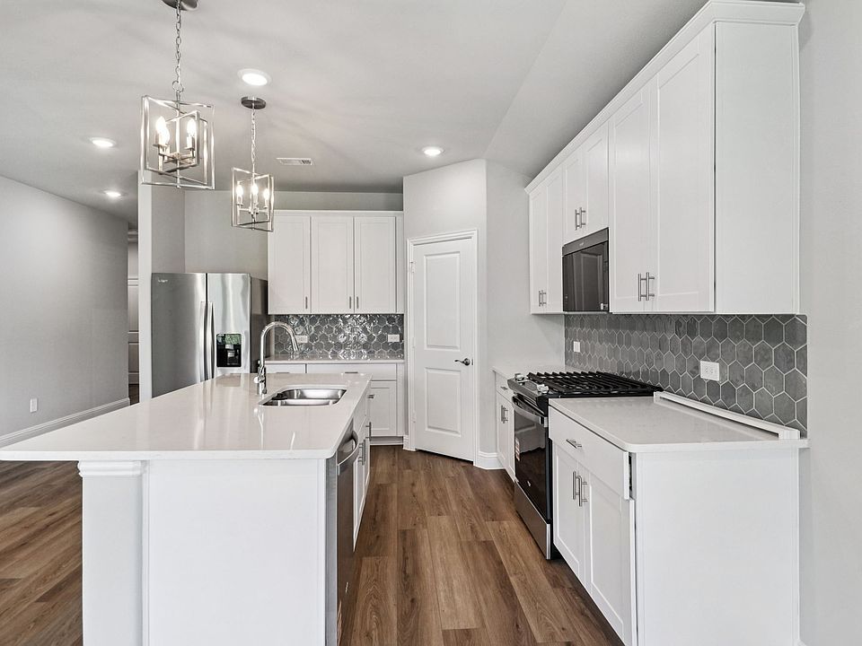 1st image of 214 Winchester Hill Ln