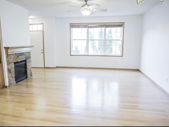 3rd image of 4385 Empress Dr N Unit 4