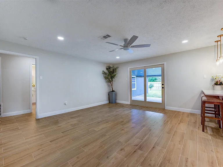 3538 Truxton Dr — Photo 10