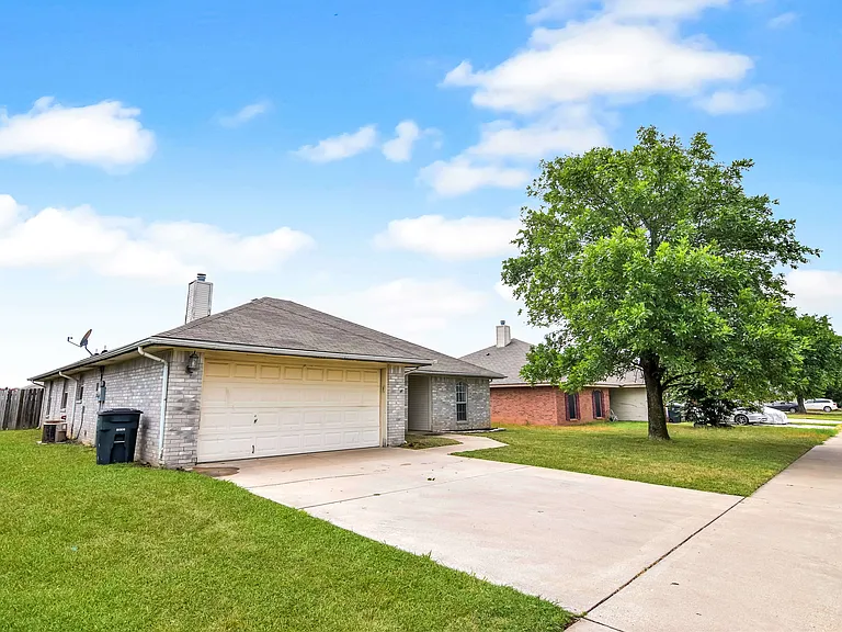 4505 Blueduck Dr — Photo 2