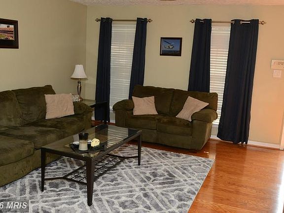 4th image of 22096 Saint Clements Cir