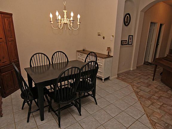 3rd image of 3411 Norma Ln