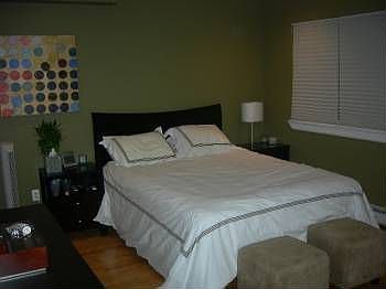 4th image of 1349 Ovington Ave APT 2A