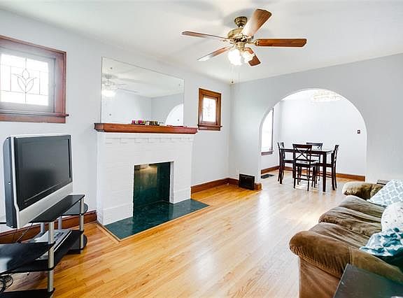 4th image of 9291 Fayette Ave