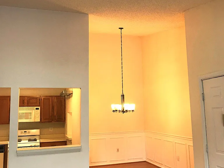 102 Woodward Ln #2 — Photo 2