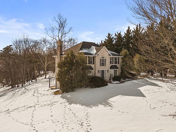3rd image of 4739 Marianne Dr
