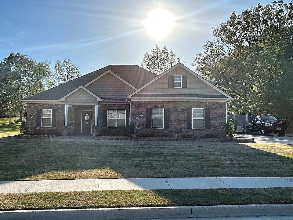 1st image of 135 Lewis Vann Dr
