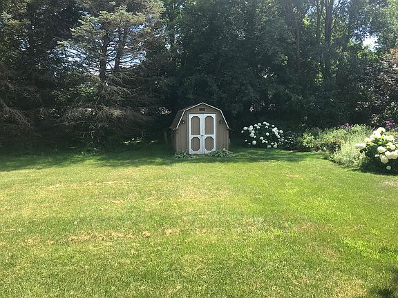 3rd image of 3499 Shelburne Dr