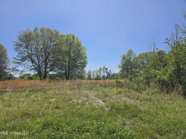 3561 Johnston Rd, Hernando, MS 38632