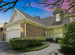 2275 Seaver Ln, Hoffman Estates, IL 60169