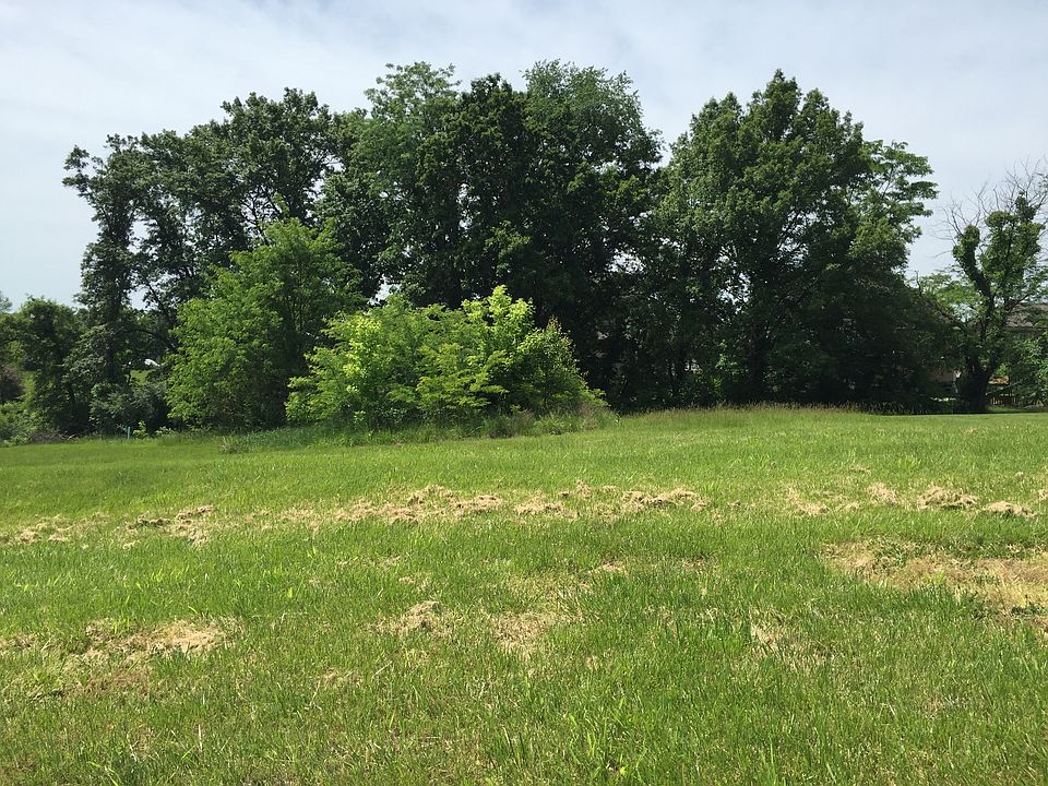 2nd image of Redmond Ct Lot 413
