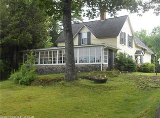 32 Pond Rd, Manchester, ME 04351