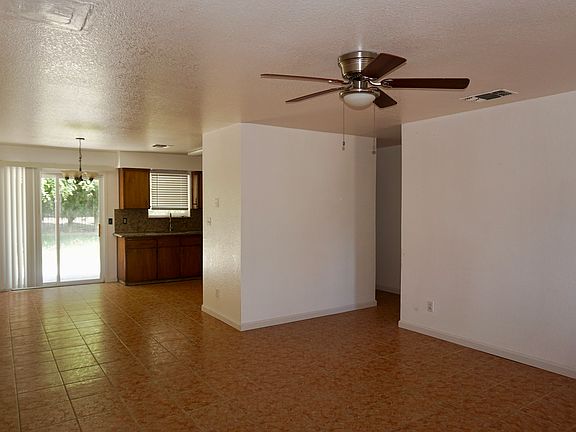 3rd image of 12141 Washburn Ave