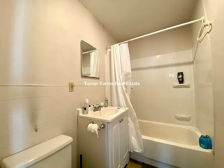 1572 Tremont St #2F — Photo 9